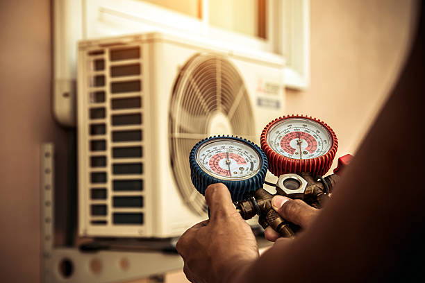 Professional Air Conditioning Service technician working in Park Ridge, NJ